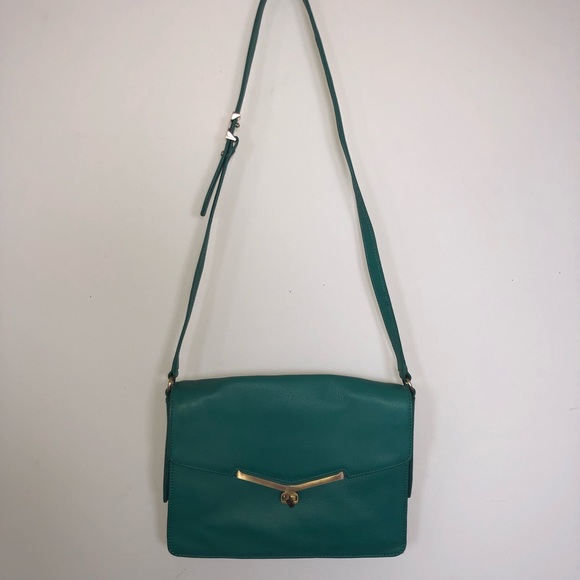 Purse - Picture 1 of 3